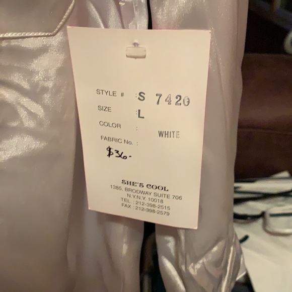 White Blouse - Picture 5 of 6